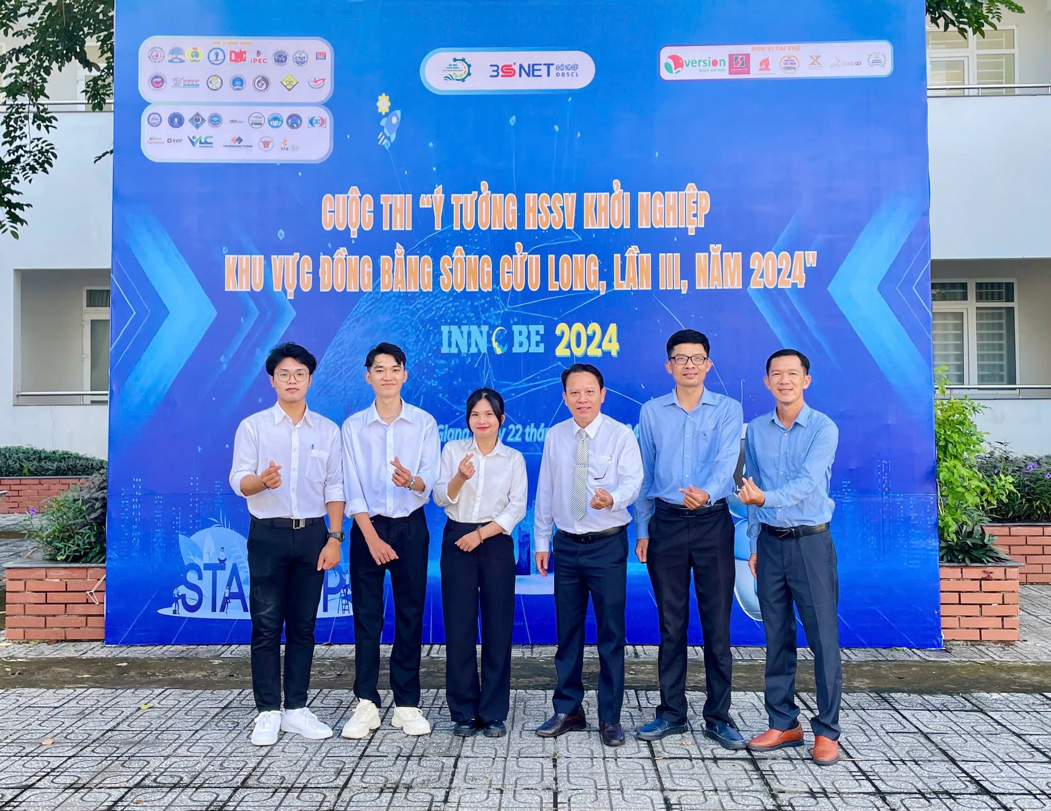 Sự kiện 2